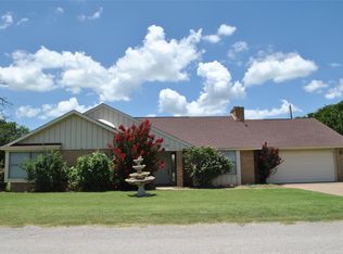102 Harrison Ave, Gustine, TX 76455