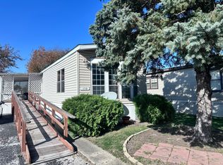 150 Maple Ln, Manteno, IL 60950