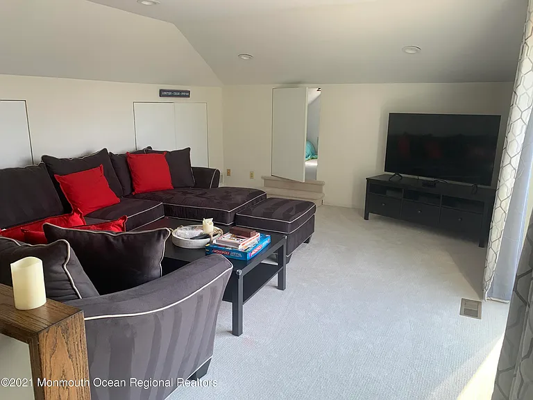 245 Monmouth Blvd — Photo 14