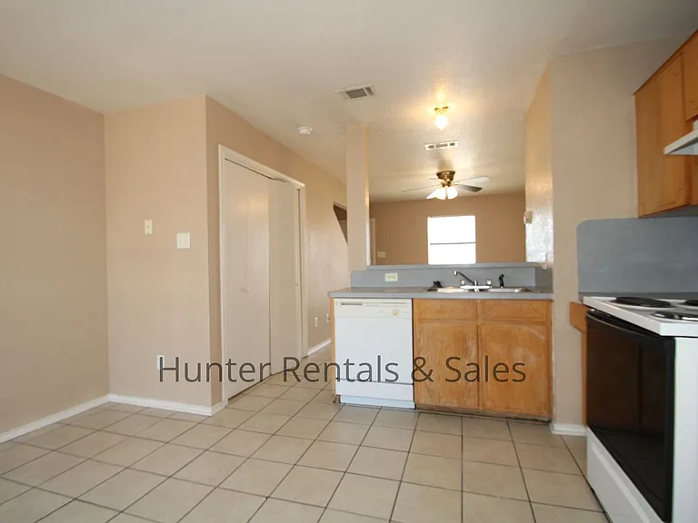 4506C Jeff Scott Dr — Photo 9
