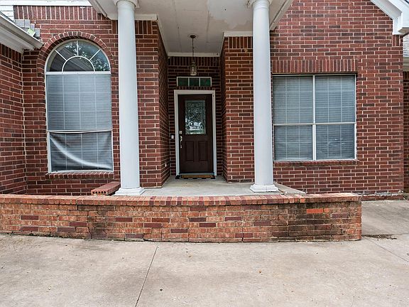 3rd image of 11737 Rydalwater Ln