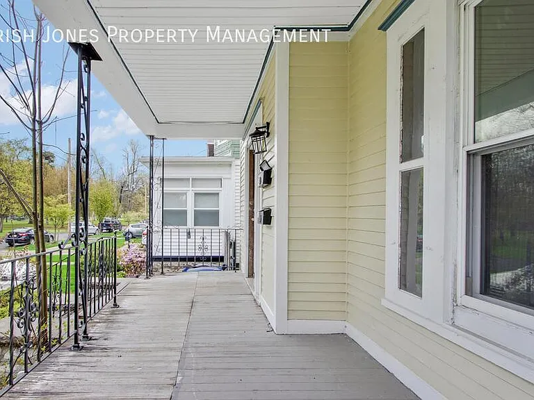 67 Newman Pl #1 — Photo 2