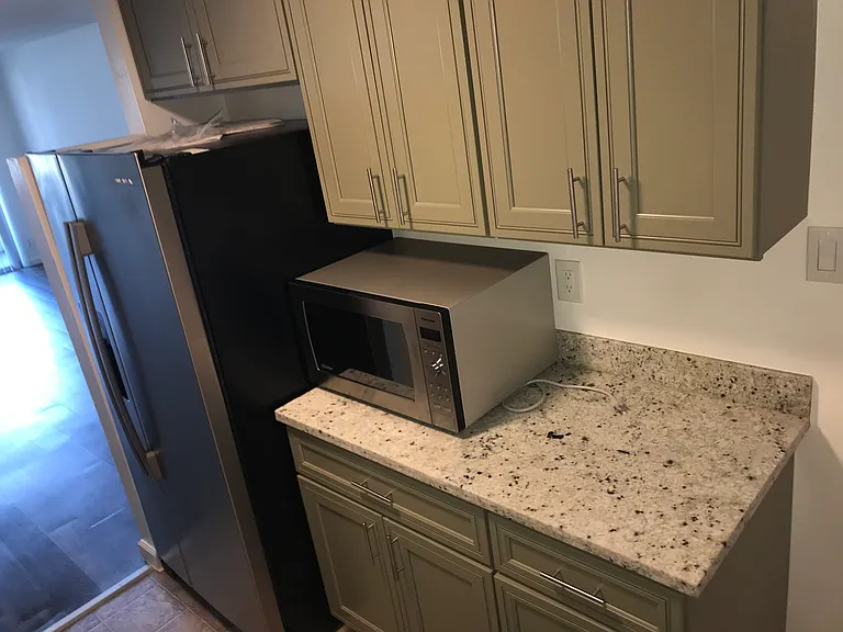 1501 Ralston Apartments — Photo 14