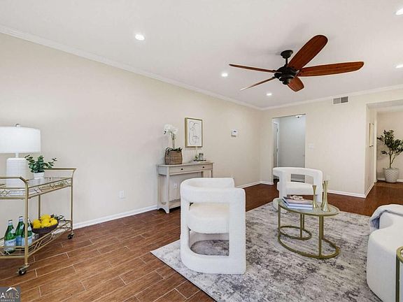 4th image of 6851 Roswell Rd APT C1