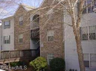 4001 Whirlaway Ct, Clemmons, NC 27012