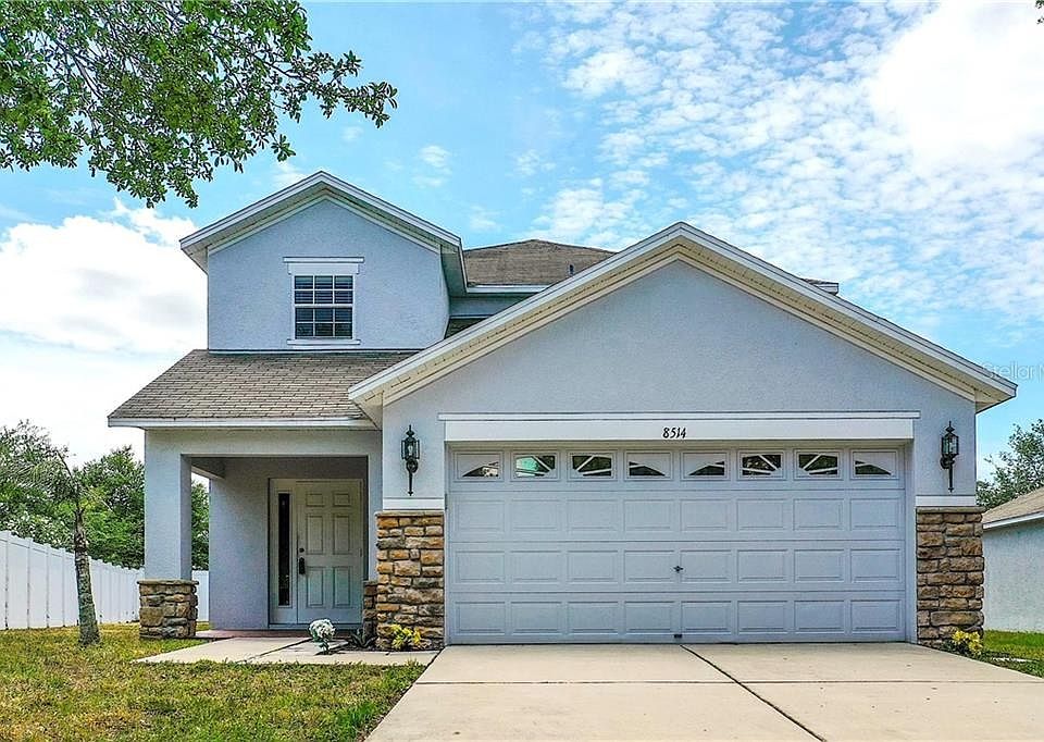 1st image of 8514 Carriage Pointe Dr