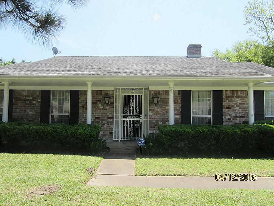 1st image of 12615 Shannon Hills Dr
