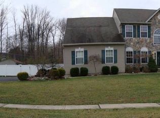 2 Namsan Dr, Monroe Township, NJ 08831