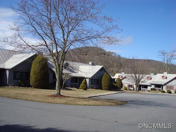 3rd image of 903 Eagles Nest Villa