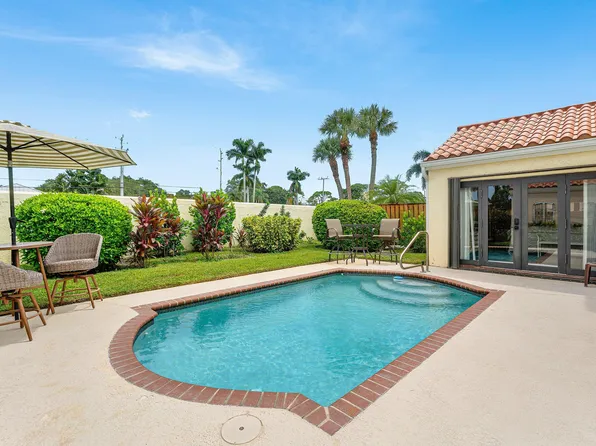 2530 La Lique Circle Palm, Palm Beach Gardens, FL 33410