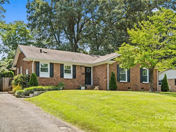 1400 Tarrington Ave, Charlotte, NC 28205