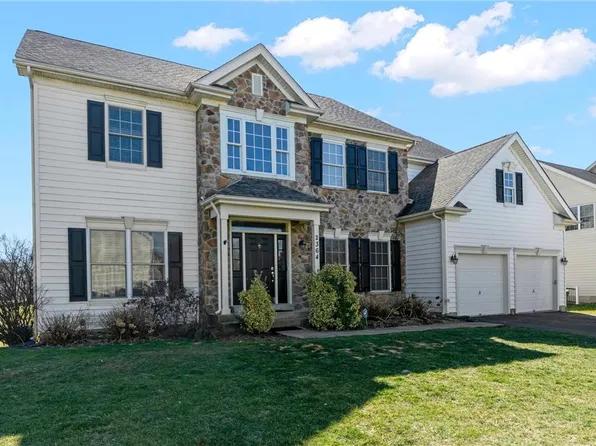 2364 Silvano Dr, Macungie, PA 18062