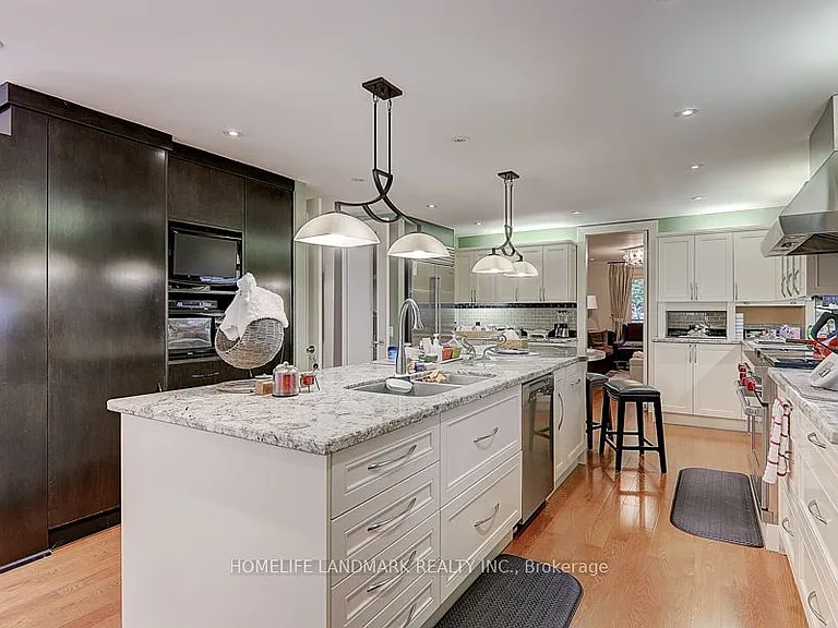 35 Gardiner Rd E — Photo 14