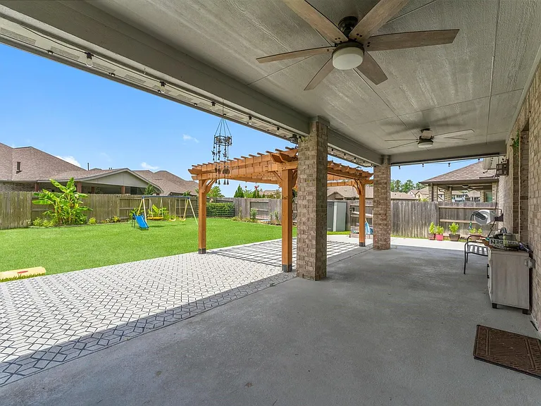 3850 Chapman Bluff Dr — Photo 29