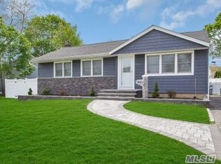 3594 Northview Ave, Wantagh, NY 11793