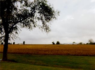 7 Deer Lake Est, Findlay, IL 62534