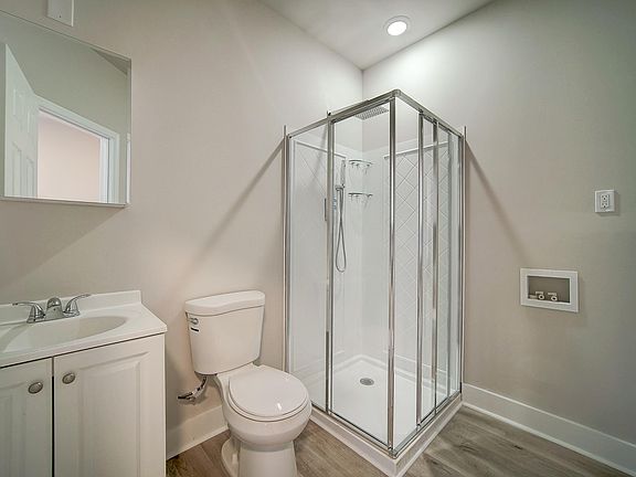 4th image of 609 E Wensley St #9