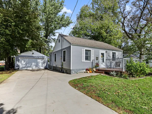 1515 Southlawn Dr, Des Moines, IA 50315
