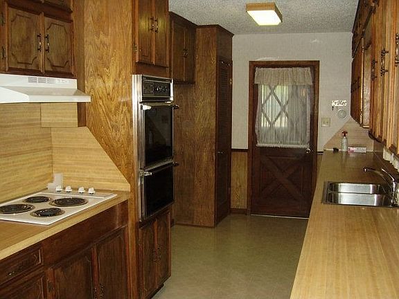 2nd image of 1509 Hanks St