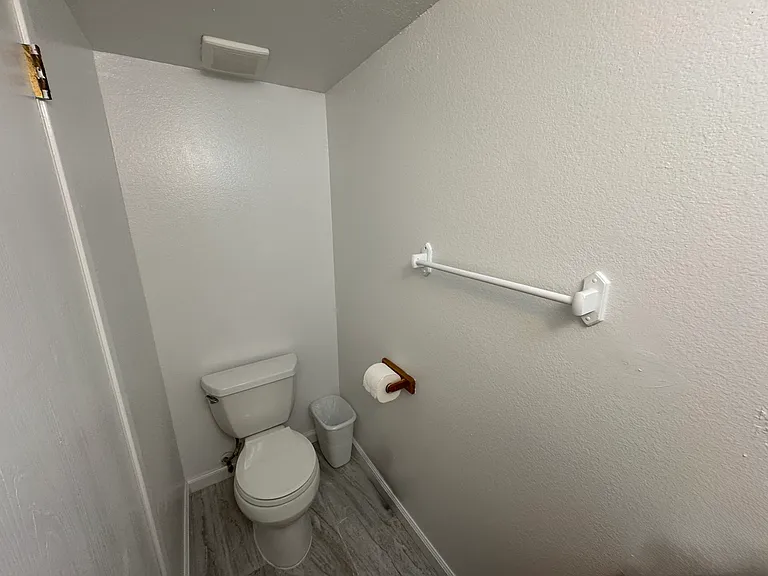 669 Balfour Dr — Photo 7