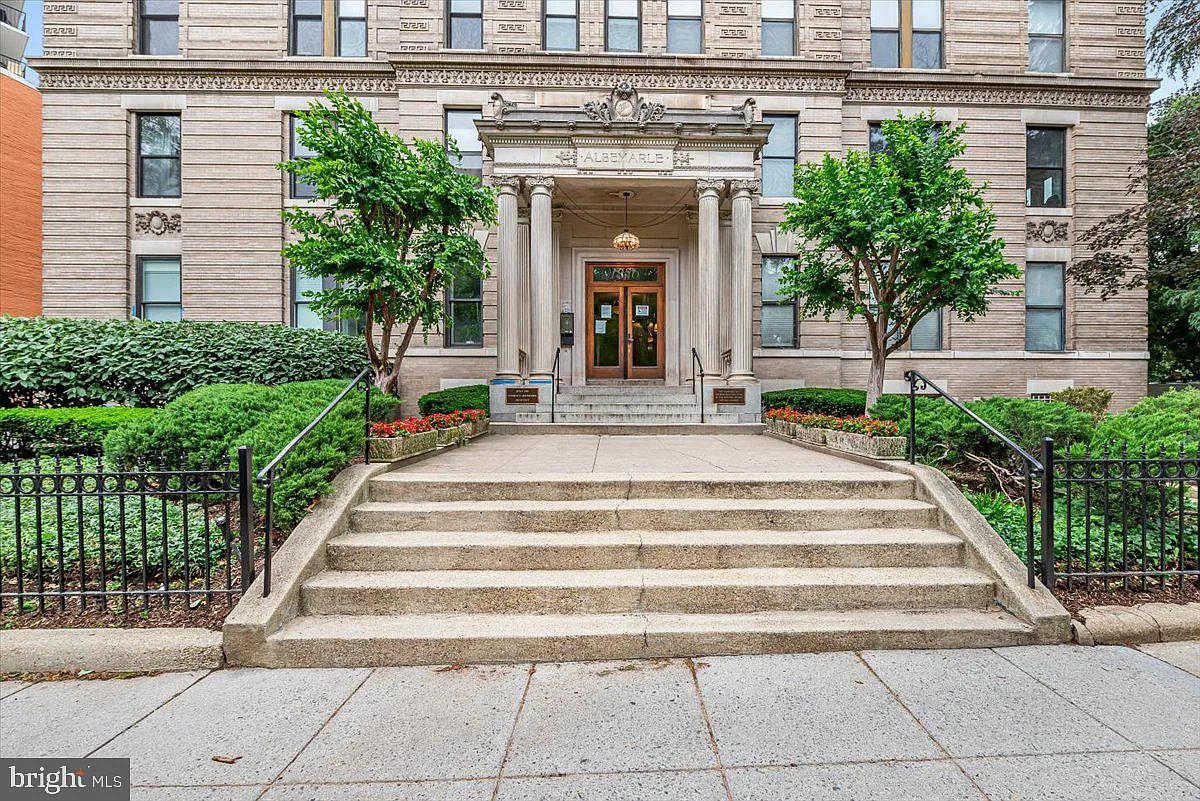 The Albemarle — Photo 4