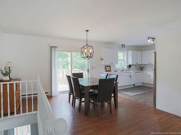 2nd image of 135 Vincent Rd