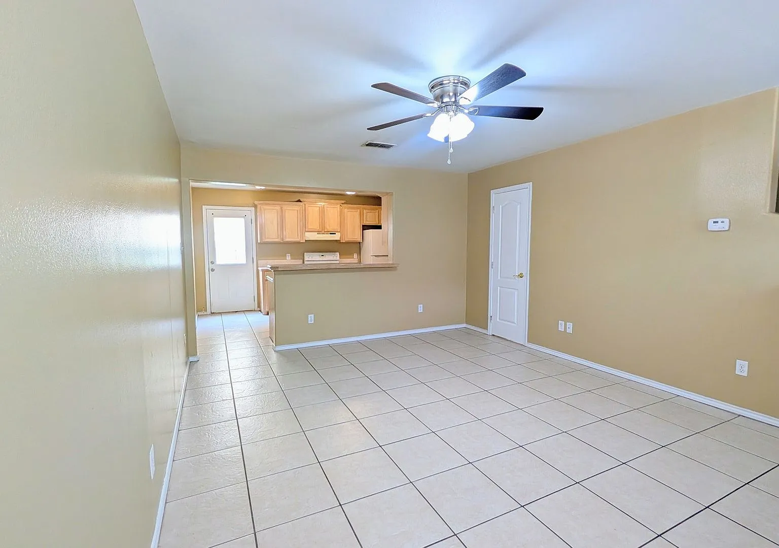 301 E. New Hampshire St.- 2 Bedroom/2.5 Bath — Photo 3