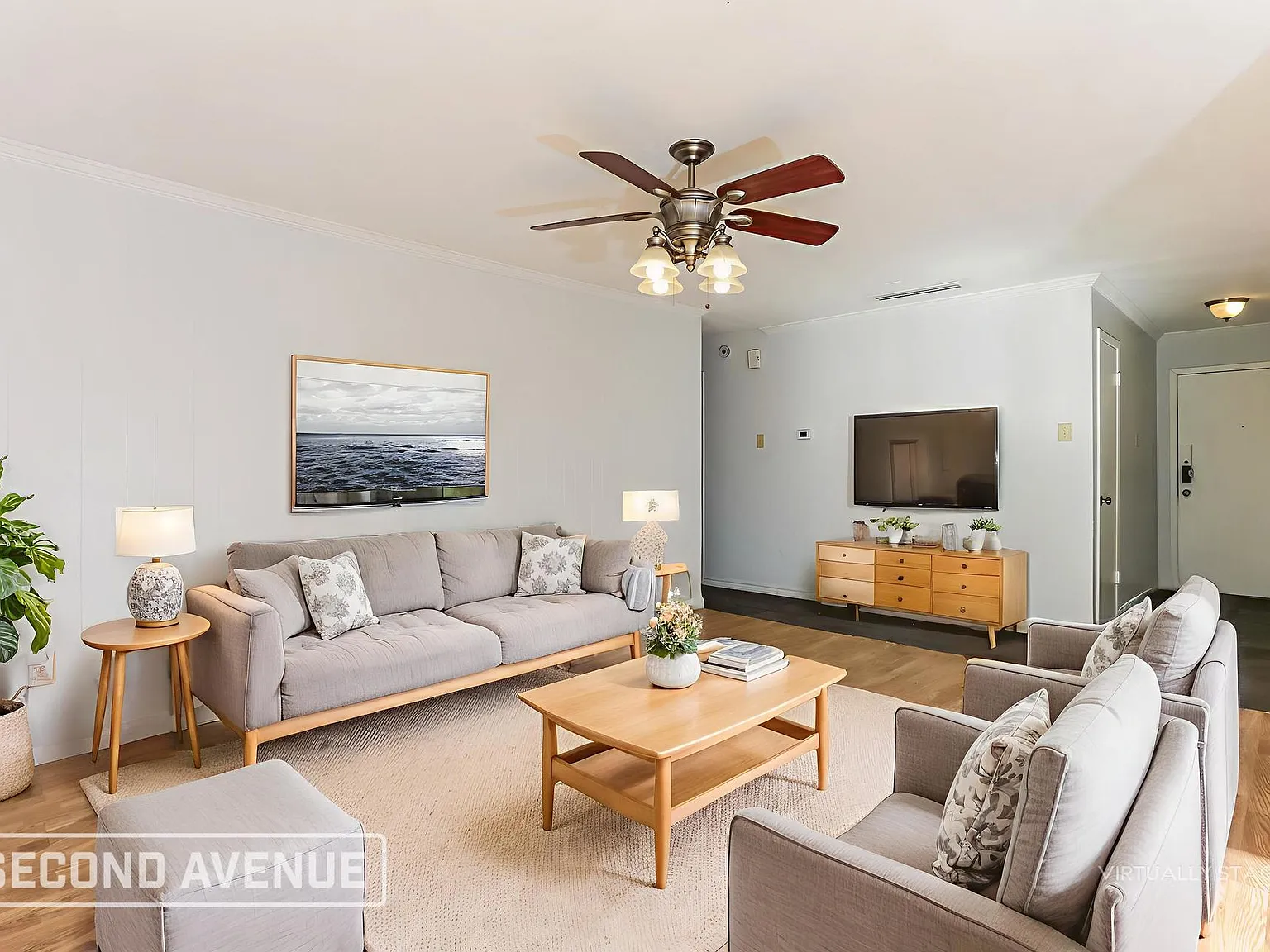 3 bed, 2.0 bath, 1250 sqft, $2,049 — Photo 2