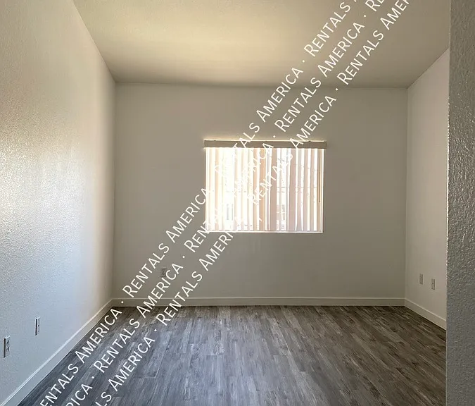 401 Amber Pine St #208 — Photo 18