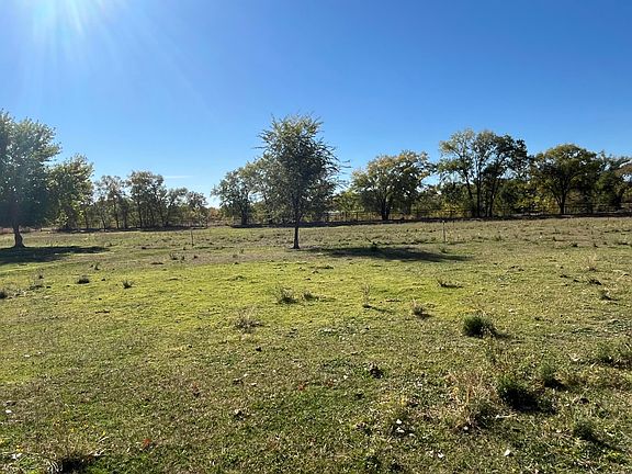 3rd image of El Pinon Ln SW