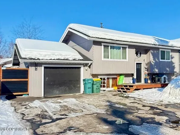 3731 Gary Cooper Cir, Anchorage, AK 99507