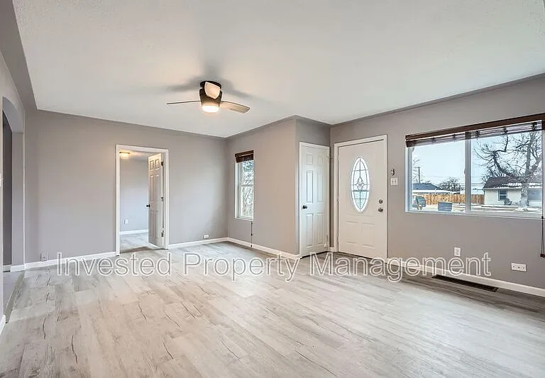 3523 Knox Cir — Photo 2
