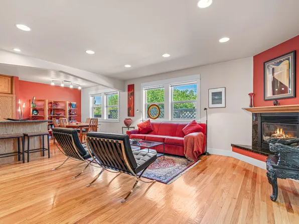 257 N Laurel St, Ashland, OR 97520