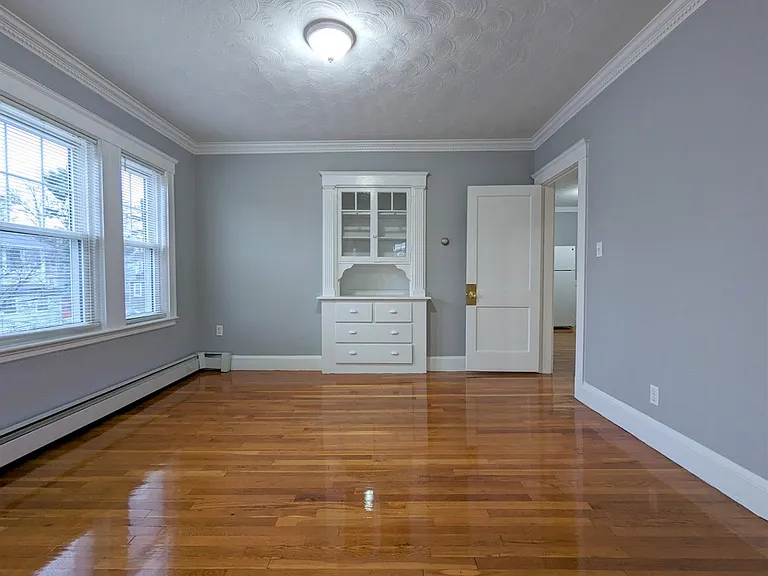 4 Edgar Ct #2 — Photo 4