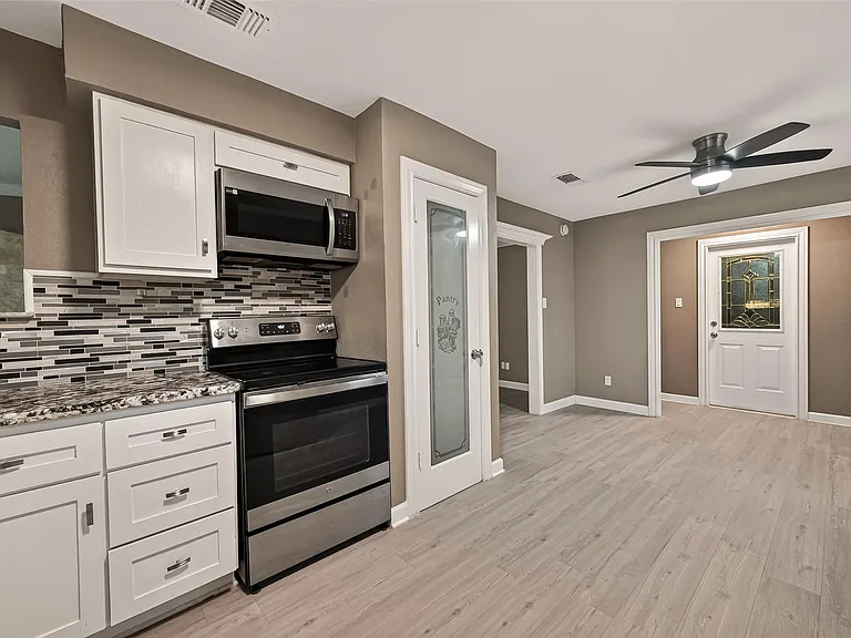 7338 Cornwall Bridge Ln — Photo 19