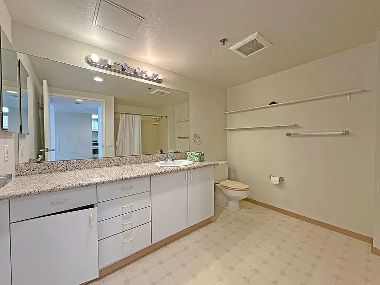 988 Franklin St #709 — Photo 5