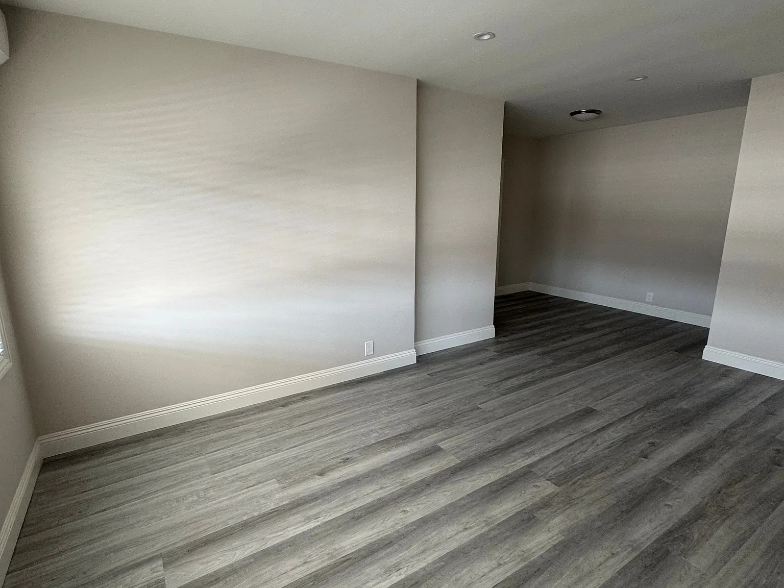 1 bed, $2,100 — Photo 4