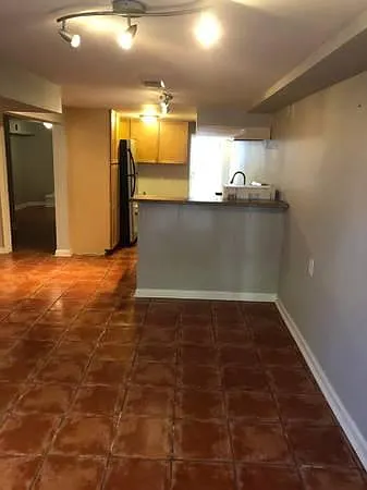 Building Photo - 1110 Monroe St NW #BASEMENT