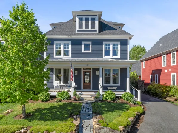 102 Oak Lawn Dr, Charlottesville, VA 22903