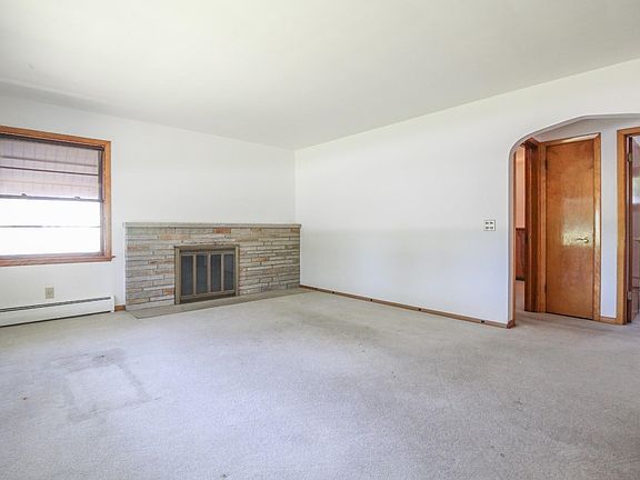 4th image of 519 Giles St