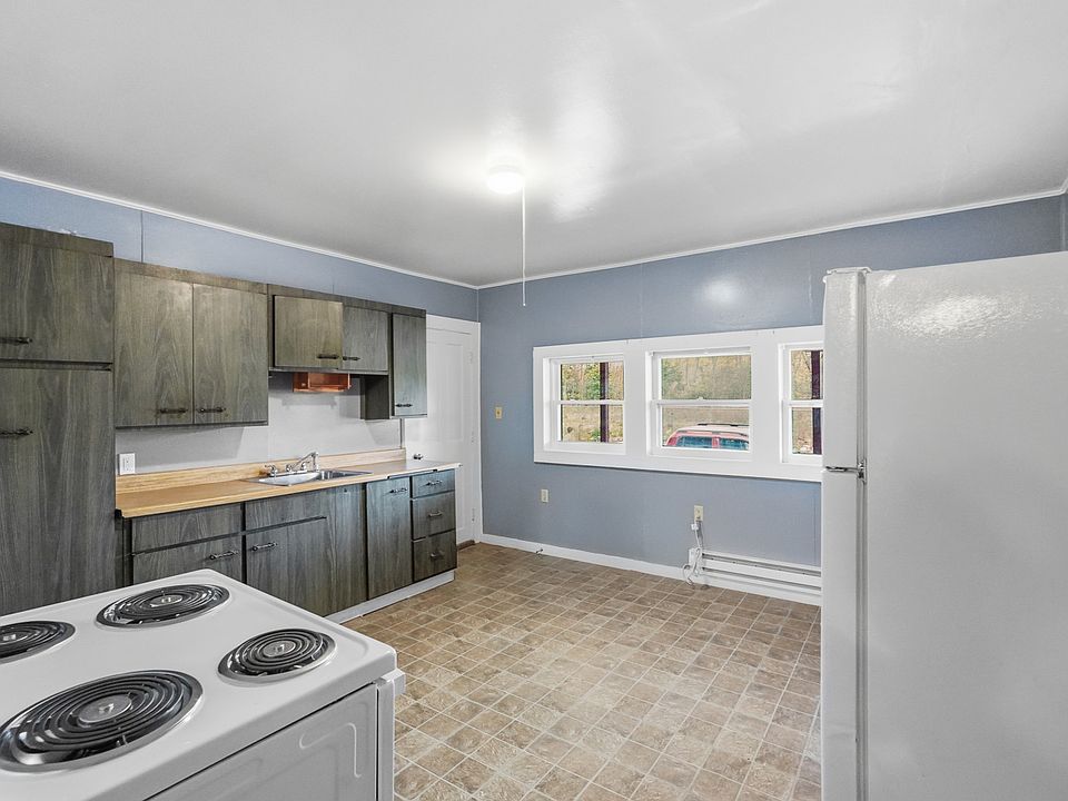 1st image of 126 Powhattan St #126