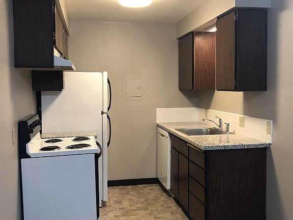 3rd image of 707 S Cannon St #10900688