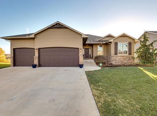 703 W Sandstone Ct, Andover, KS 67002