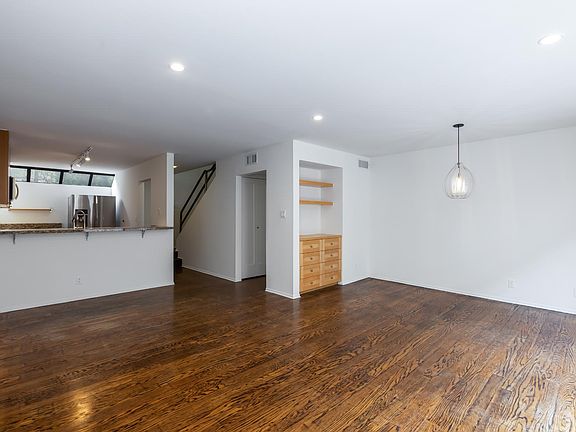 4th image of 1532 9th St Unit 3