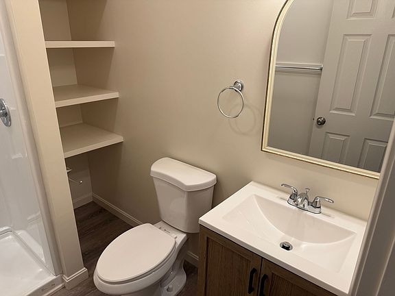 4th image of 5 Storer St #21