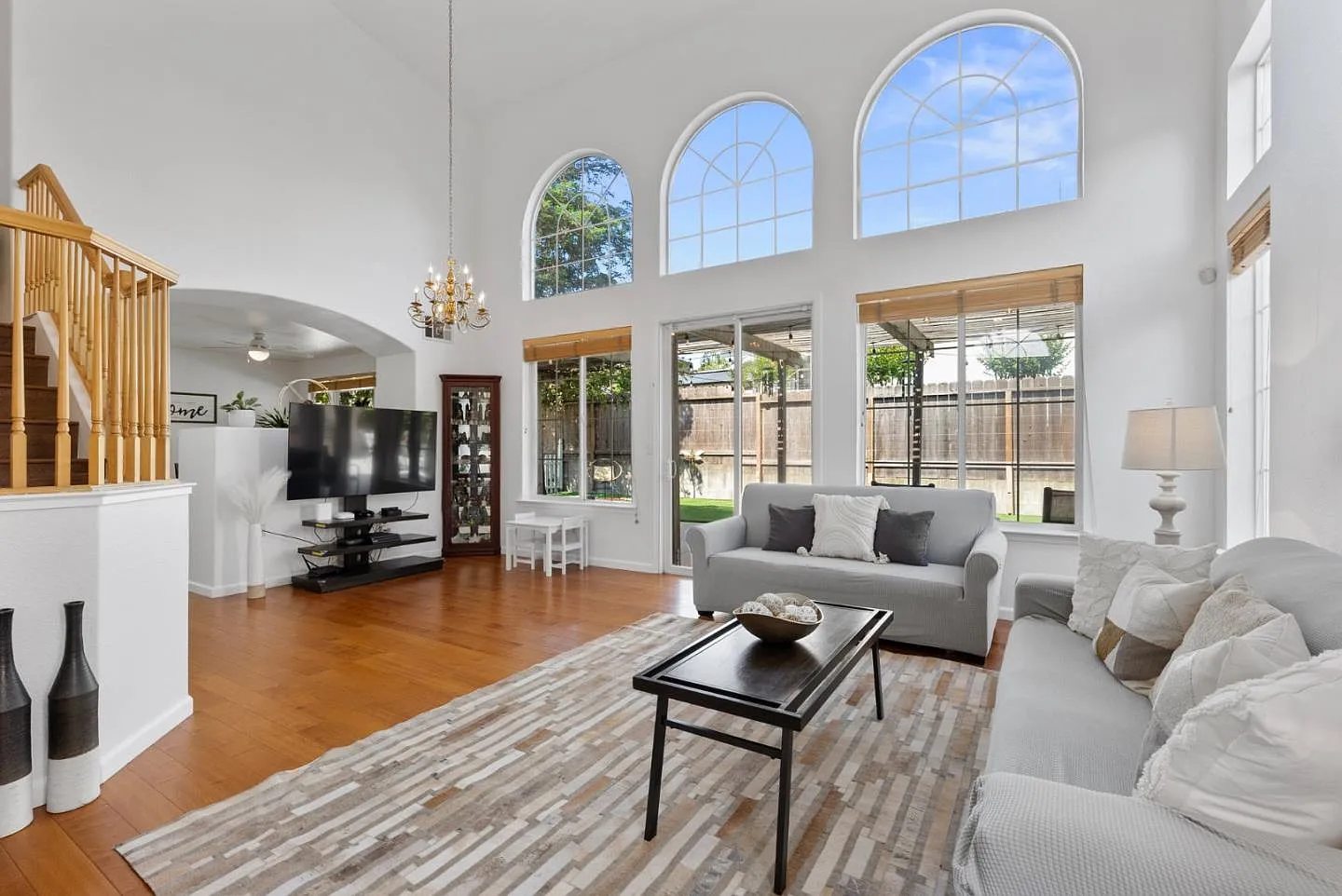 1492 Goshawk Ct photo 1