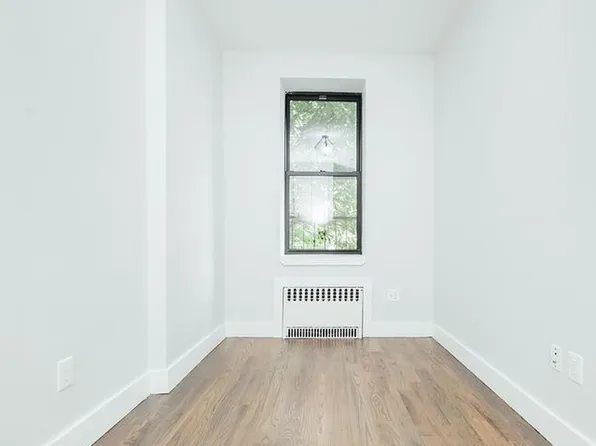 411 Chauncey Street image 11 of 17