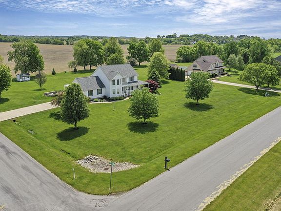 4th image of 4690 Arrowhead Dr NW