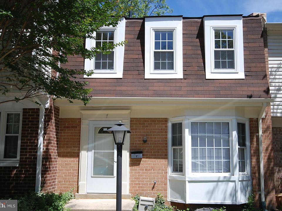 1st image of 7 Hyacinth Ct #7