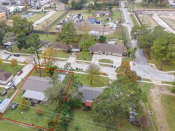 View of lot looking toward the West.